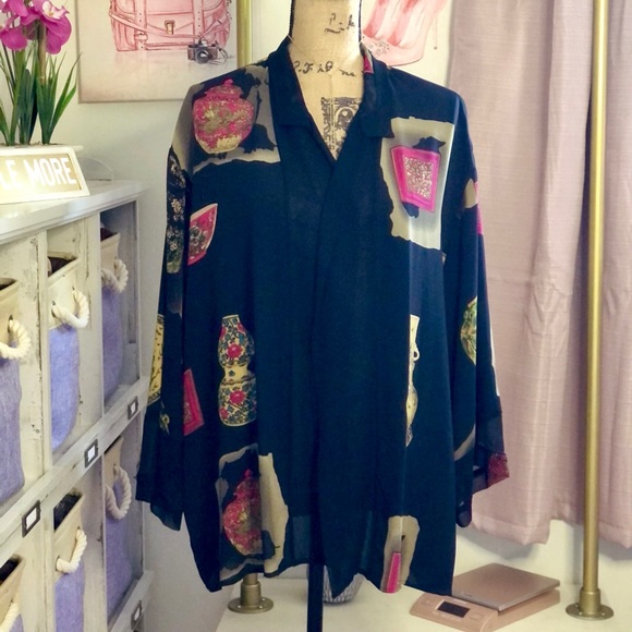 Harari vintage 100% silk kimono robe - Picture 4 of 12